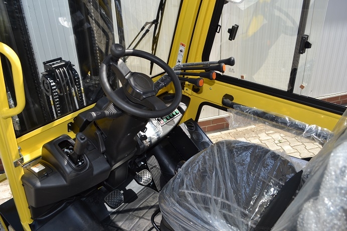 Hyster H2.5UT