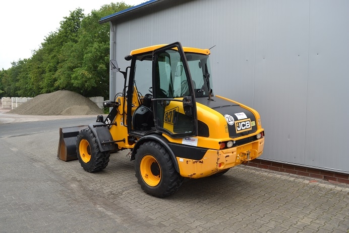 JCB 406