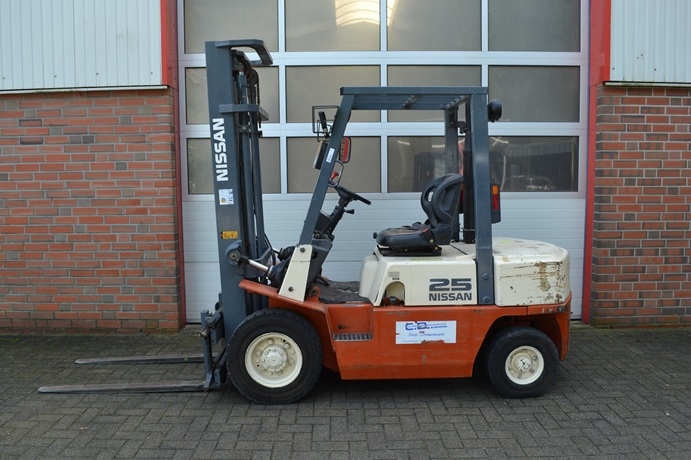 Nissan FJ02A25U
