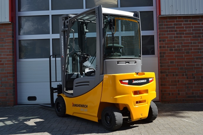 Jungheinrich EFG320