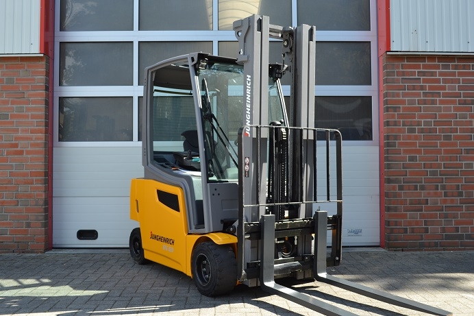 Jungheinrich EFG320